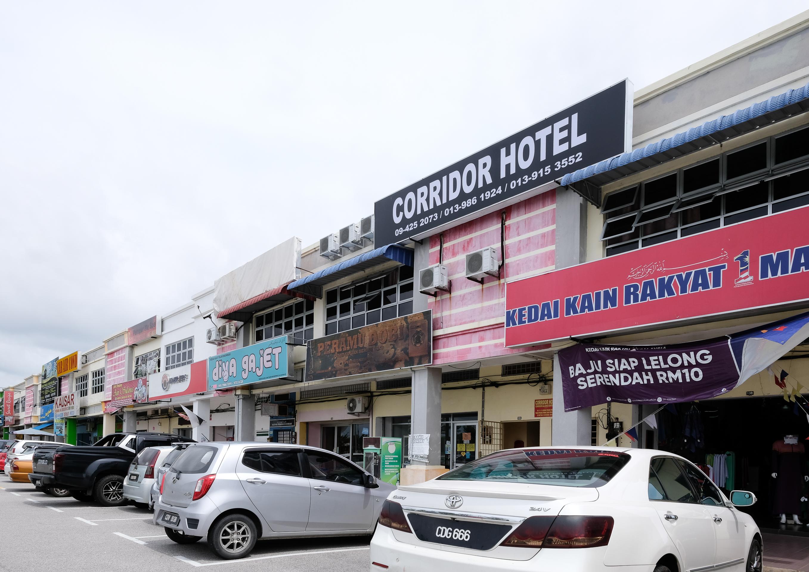 Super Oyo 720 Corridor Hotel 2 Pekan Eksteriør bilde
