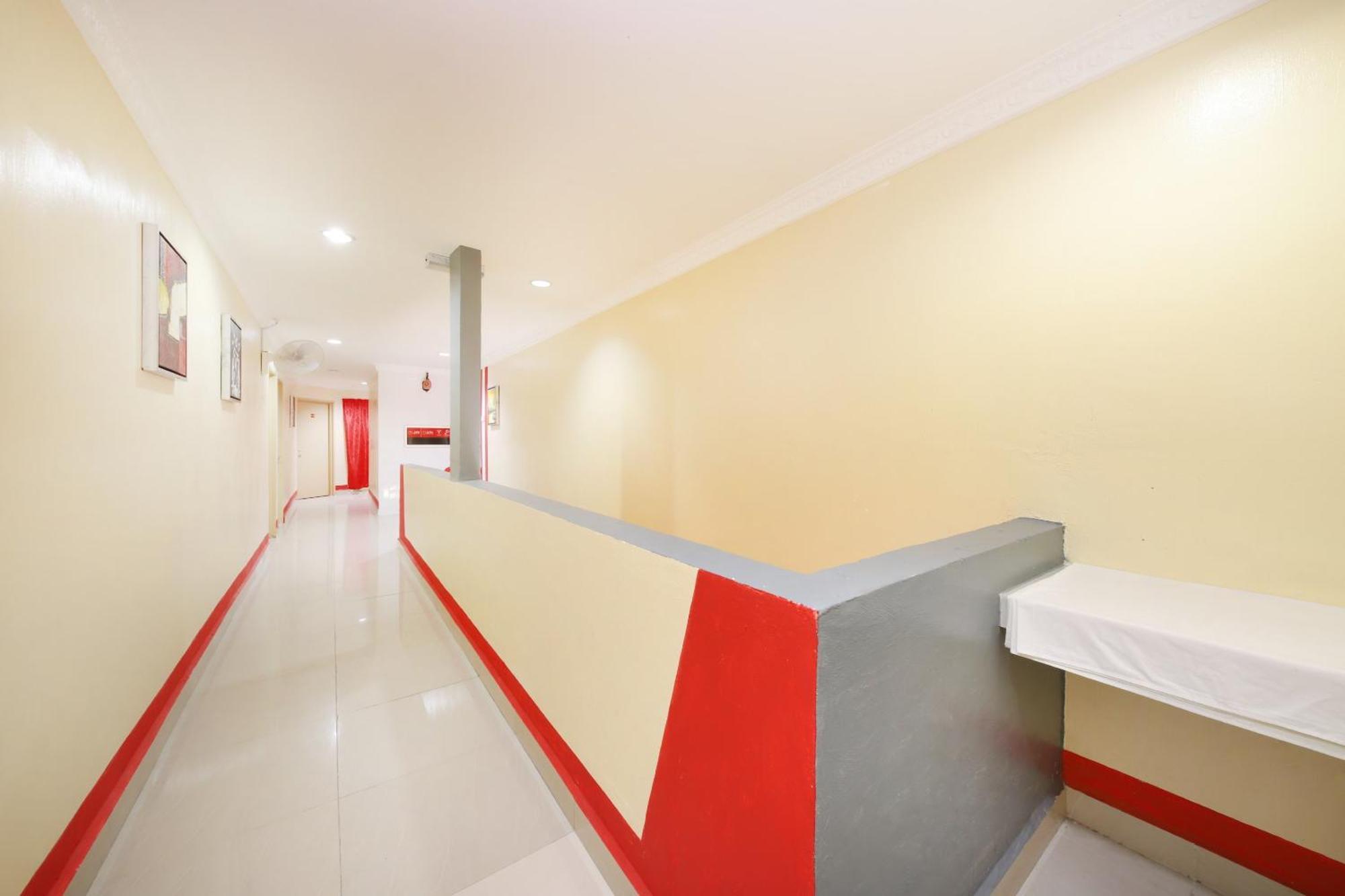 Super Oyo 720 Corridor Hotel 2 Pekan Eksteriør bilde